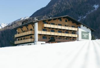 Hotel Falknerhof has Balcony rooms