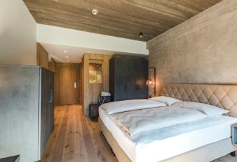 Seehotel Einwaller - adults only has Balcony rooms