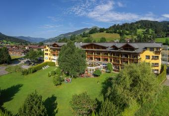Alpenhof Brixen has Balcony rooms