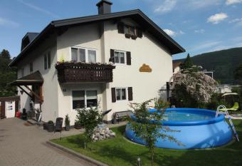 Pension AdlerHorst allows 18 year olds to book a room