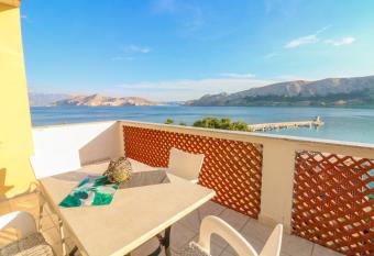 Apartments Ines has Balcony rooms