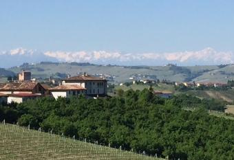 Cascina Baresane has Balcony rooms