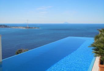 B&B Blu Infinito has Balcony rooms