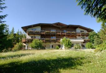 Hotel Christina has Balcony rooms