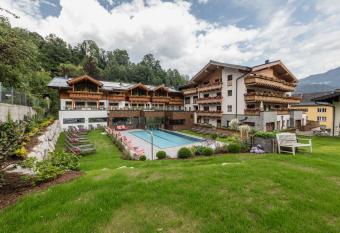 Hotel Stadt Wien has Balcony rooms