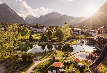 Rieser Achensee Resort has Balcony rooms