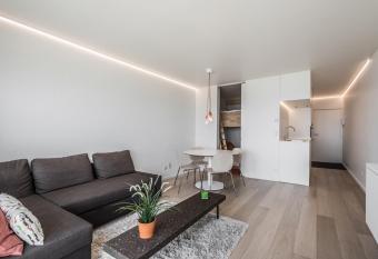 Studio Zeezicht has Balcony rooms