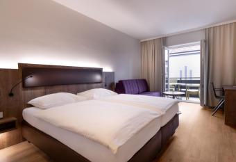 City Hotel Stockerau has Balcony rooms