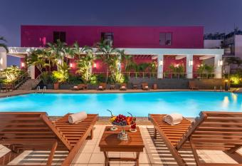 H  tel du Parc Hano   has Smoking rooms