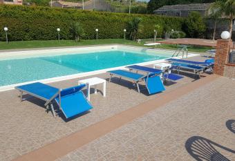 Villa Etna Sea has Balcony rooms