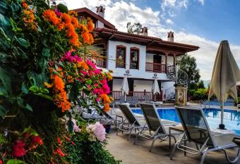 Elif Hanim Hotel & Spa has Balcony rooms