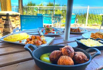 Holiday Inn Resort Oceanfront @ Surfside Beach By IHG has Balcony rooms