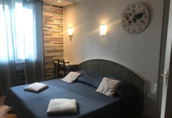 Hotel Bernieres has Balcony rooms