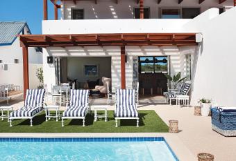 One Marine Drive Boutique Hotel by The Living Journey Collection allows 18 year olds to book a room