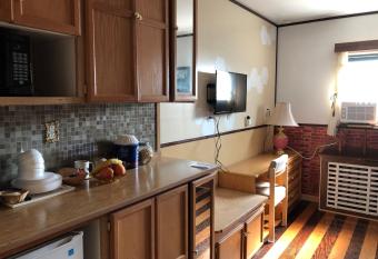 Heritage Place Hotel has Balcony rooms