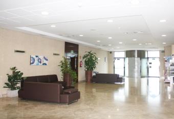 Hotel La Cantue  a allows 18 year olds to book a room