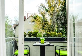 Hotel Garni allows 18 year olds to book a room