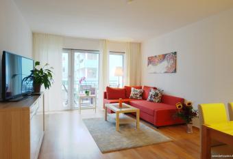 Apartment an der Uni mit Tiefgarage und Loggia has Balcony rooms