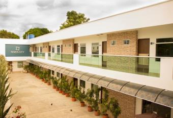 River City Hotel has Balcony rooms