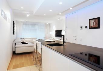 Luxury Suite Koksijde 102 Adult only! has Balcony rooms