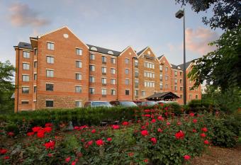 Staybridge Suites Tysons ~ Mclean By IHG has Balcony rooms