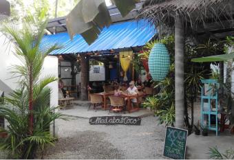 Mad about Coco Yoga & Beach Retreat has Balcony rooms