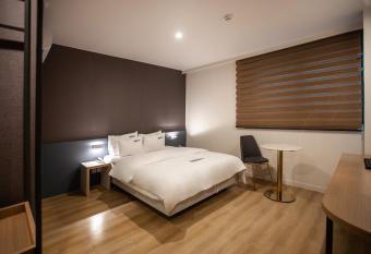 No.25 Hotel Busan Seomyeon Station allows 18 year olds to book a room