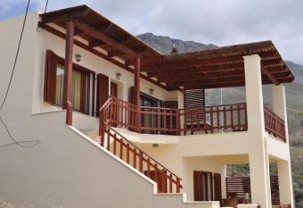 Villa Agalianos has Balcony rooms