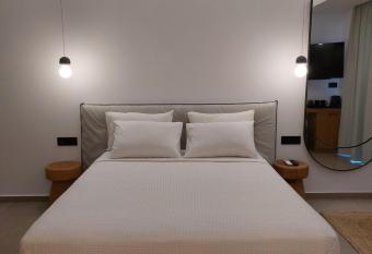 Anastasia Apartments has Smoking/Balcony rooms