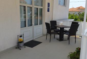 Apartments Sanja has Balcony rooms