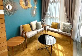 Residhome Asnieres allows 18 year olds to book a room