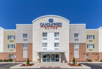Candlewood Suites Aurora-Naperville By IHG has Balcony rooms