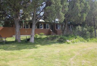 Sevier River Ranch & Cattle Company has Balcony rooms