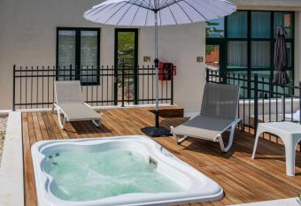 Hotel Brown Beach House & Spa has Balcony rooms