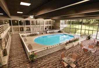 Radisson Hotel Louisville North has Balcony rooms