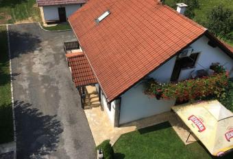 Apartment Lorena has Balcony rooms