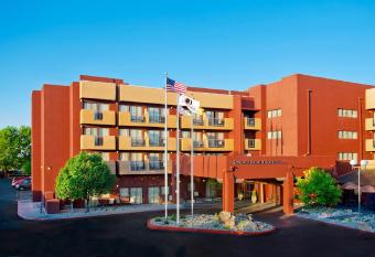 DoubleTree by Hilton Hotel Santa Fe has Smoking/Balcony rooms