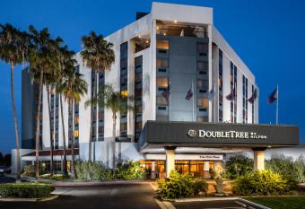 DoubleTree by Hilton Carson has Balcony rooms