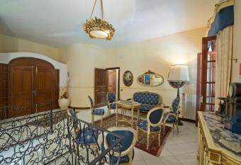 Casa Felice has Balcony rooms