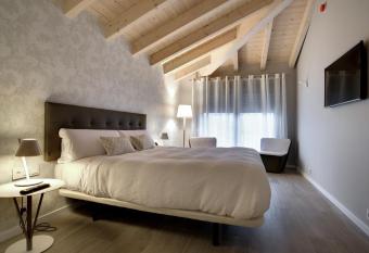 Hotel Lemik has Balcony rooms