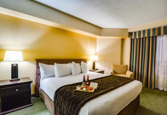 Sawridge Inn & Conference Centre Edmonton South allows 18 year olds to book a room