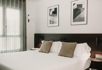 Parker The Urban Flats allows 18 year olds to book a room