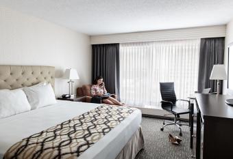 Best Western Cedar Park Inn has Balcony rooms