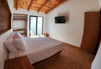 Real Carretero has Balcony rooms