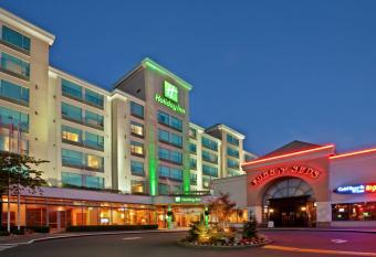 Holiday Inn Vancouver Airport- Richmond By IHG allows 18 year olds to book a room