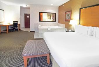 Holiday Inn Express & Suites Calgary South-Macleod Trail S has Balcony rooms