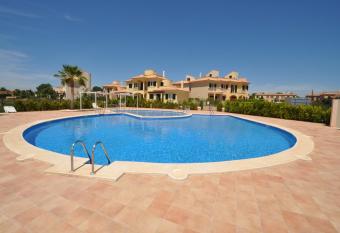 Residence Club Deluxe has Balcony rooms