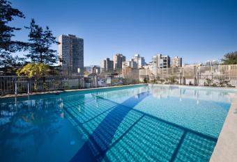 Sandman Suites Vancouver on Davie allows 18 year olds to book a room