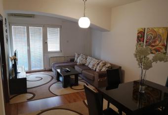 Hello Apartment allows 18 year olds to book a room