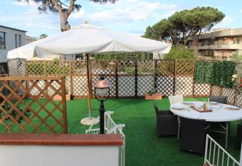 Todisco Apartament has Balcony rooms